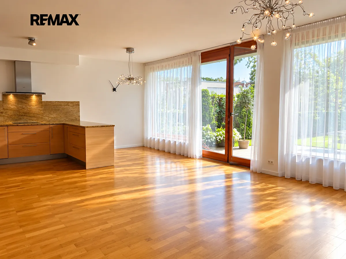 Pronájem bytu 4+kk 116 m²